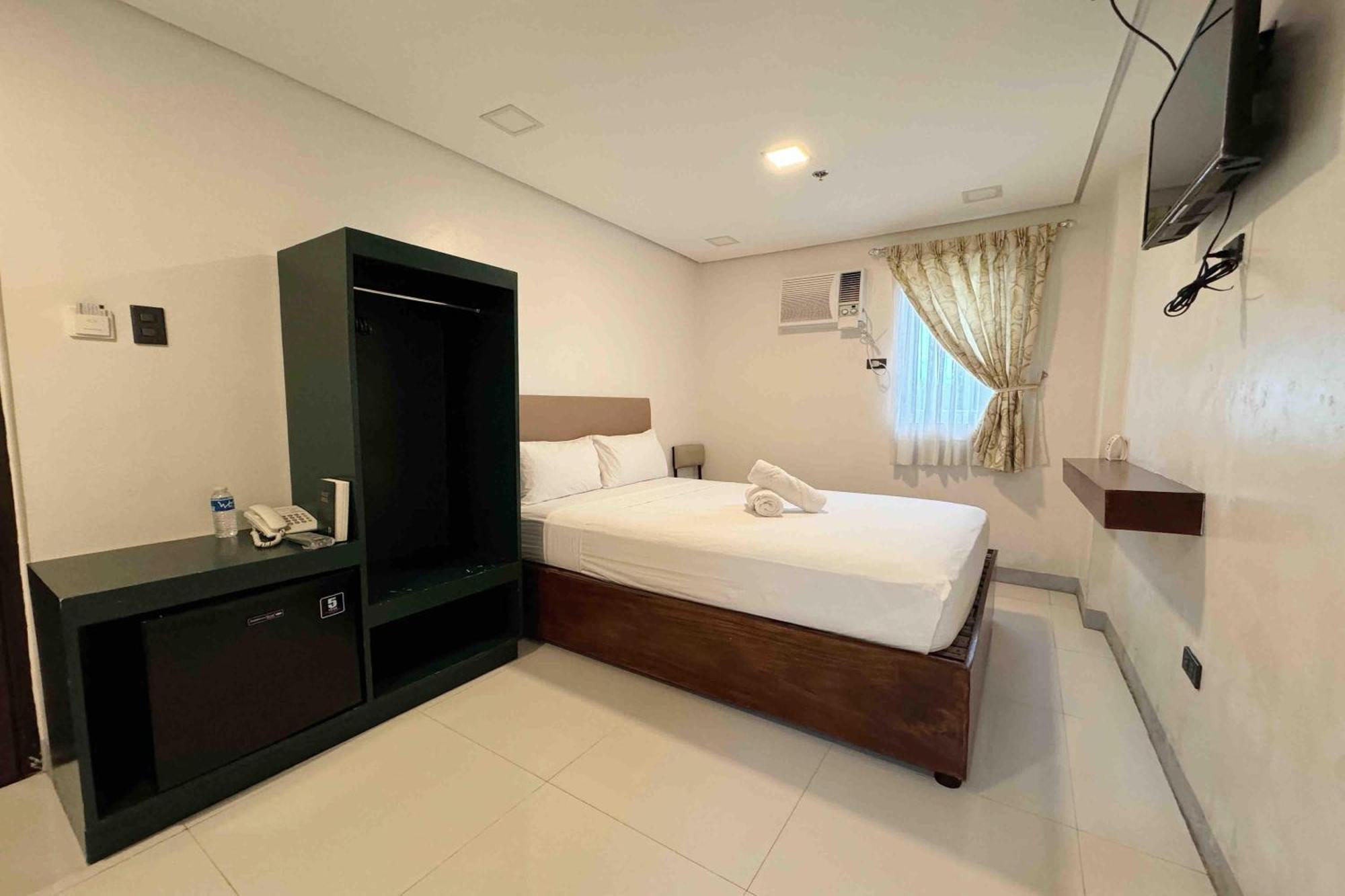 Belltower Csheli Suites Bantay - Vigan Eksteriør billede